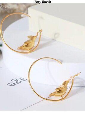 Tory Burch matte gold earrings